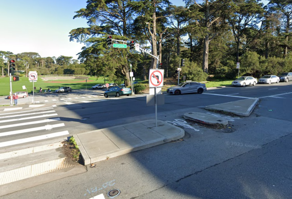 Bike modal filter at 7th and Lincoln intersection